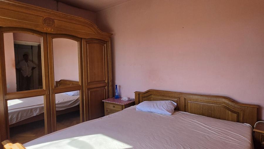 Apartament cu 3 camere decomandat, mobilat în Centrul Civic