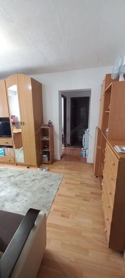 Apartament cu 2 camere semidecomandat în Gară