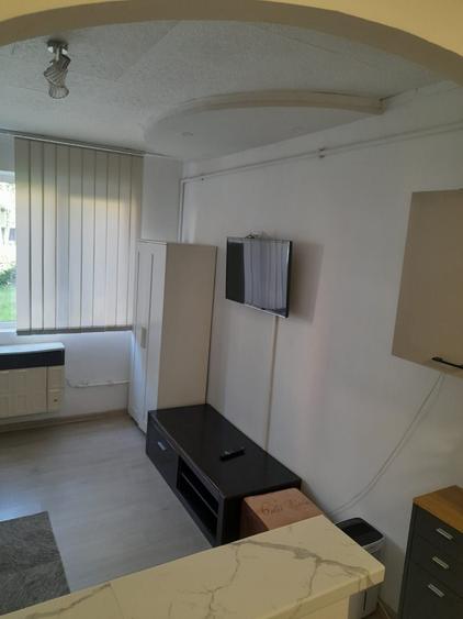 Garsonieră semidecomandată în Drumul Carului