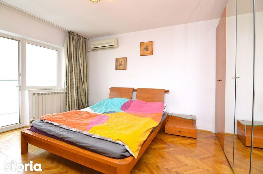 Apartament cu 3 camere decomandat, mobilat în Nerva Traian