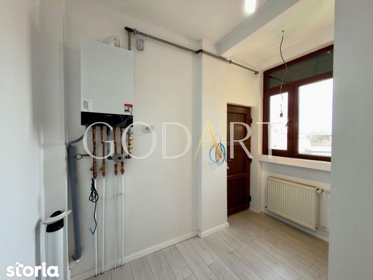 Apartament cu 6 camere în Moșilor