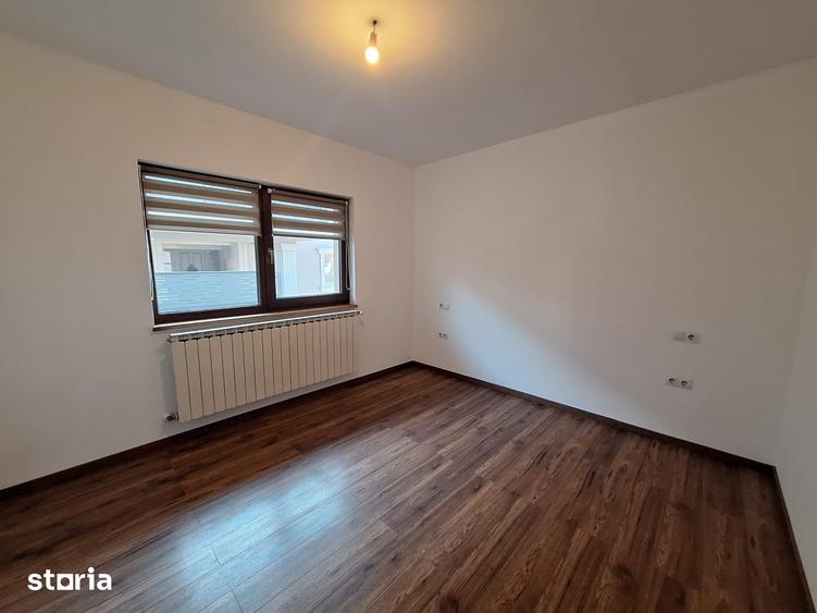 Casă cu 5 camere cu Teren 798 Mp în Apahida