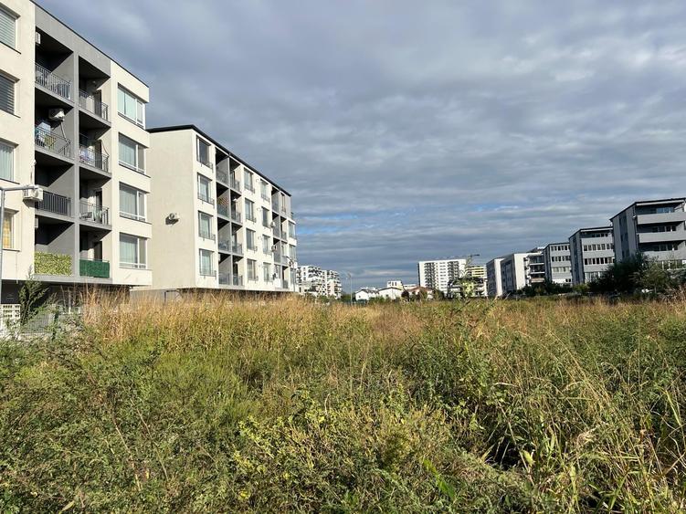 Teren Construcții intravilan de 2500 mp, în Theodor Pallady