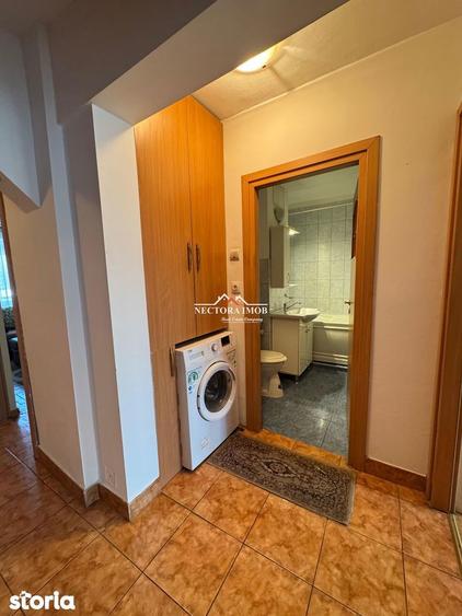 Apartament cu 3 camere decomandat în Decebal