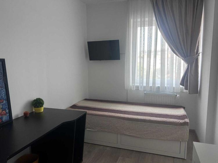 Apartament cu 2 camere decomandat în Exterior Vest