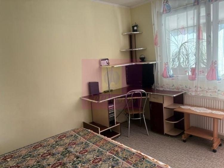 Apartament cu 2 camere circular, mobilat în Titan