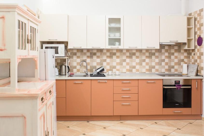 Apartament cu 2 camere decomandat în Centrul Istoric