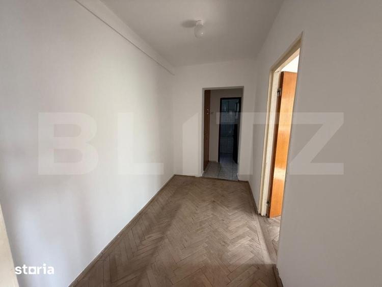 Apartament cu 3 camere semidecomandat în Nord