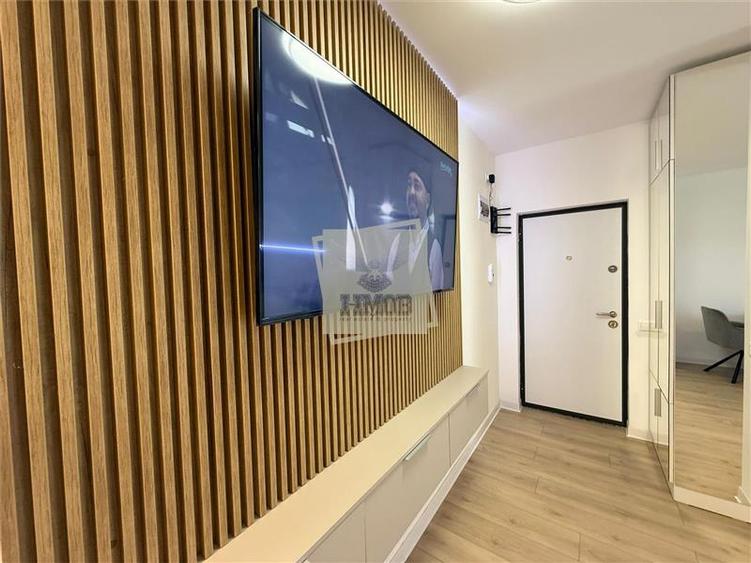 Apartament cu 3 camere decomandat în Exterior Est
