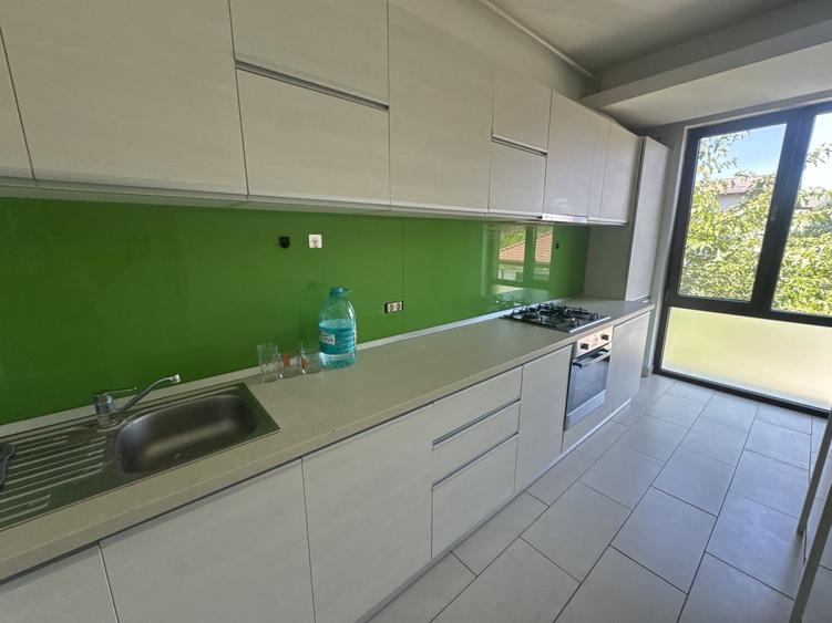 Apartament cu 2 camere decomandat, mobilat în Băneasa