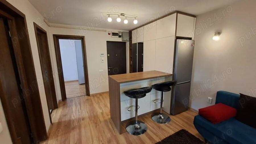 Apartament cu 3 camere semidecomandat în Budai