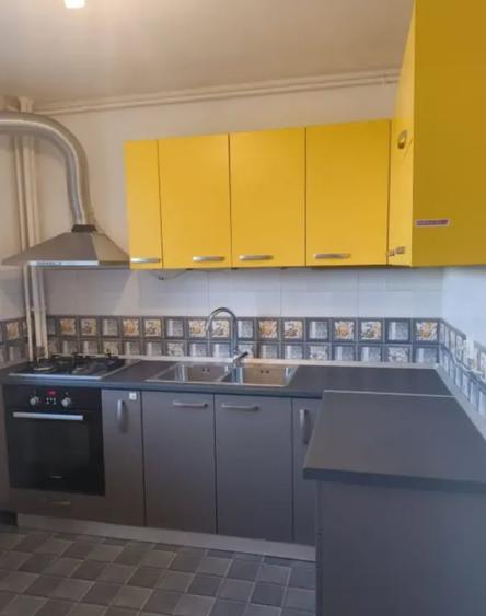 Apartament semidecomandat în Giurgiului