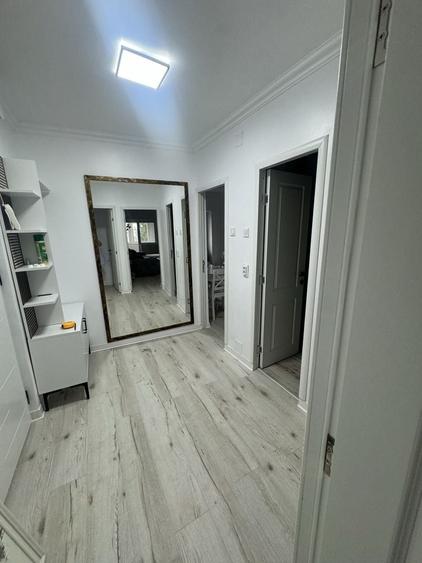Apartament cu 2 camere decomandat în Exterior Vest