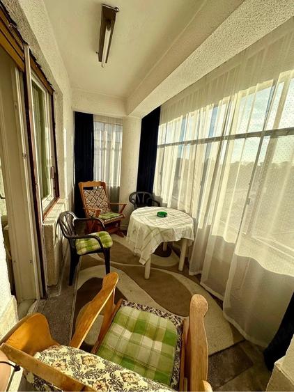 Apartament cu 4 camere decomandat în Central