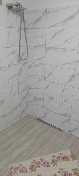 Casă cu 5 camere cu Teren 711 Mp în Vladimirescu
