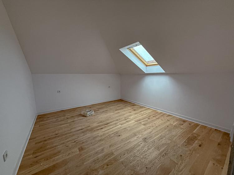 Casă individuală cu 4 camere cu Teren 451 Mp în Exterior Nord