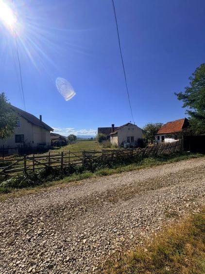 Casă cu 4 camere în Mărcuș