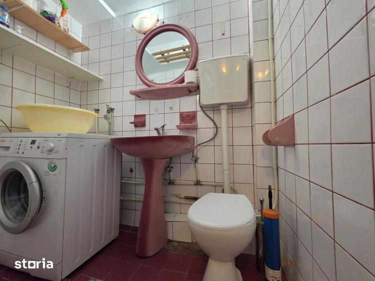 Apartament cu 4 camere decomandat, mobilat în Central