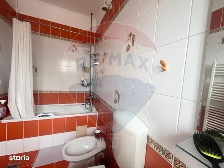 Apartament cu 4 camere, mobilat în Sub Arini