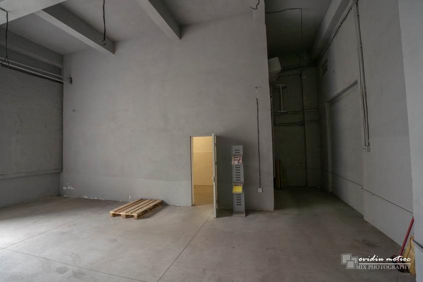 Spațiu industrial, de 98 mp, în Dâmbul Rotund