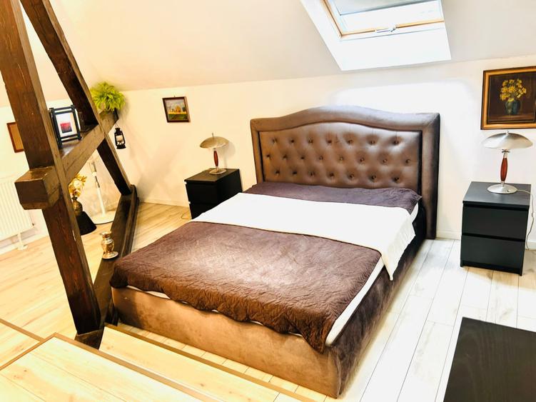 Apartament cu 4 camere decomandat în Bălcescu
