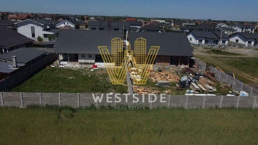 Apartament cu 3 camere decomandat în Moșnița Nouă