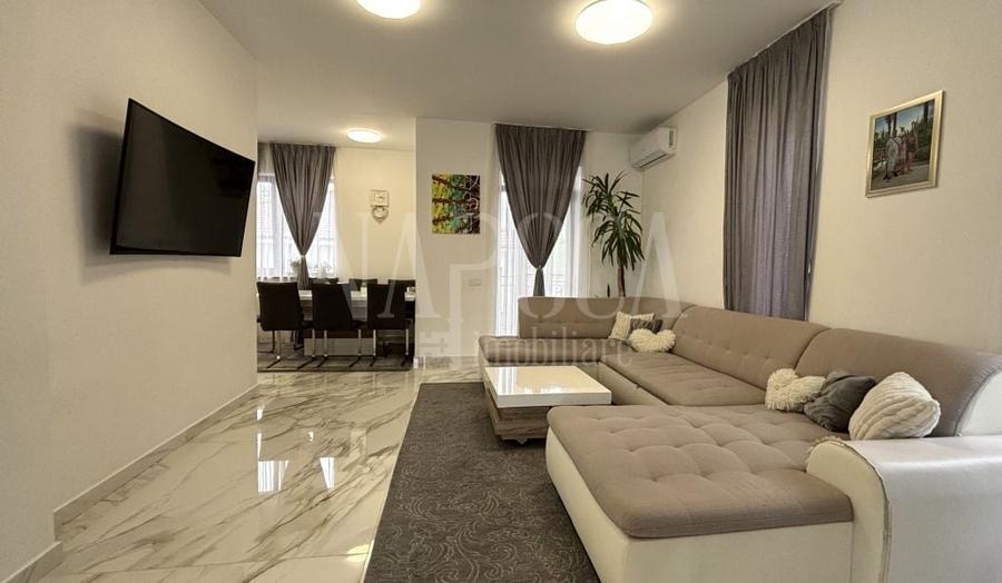 Duplex cu 4 camere cu Canalizare în Florești