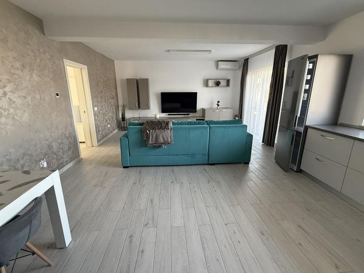 Apartament cu 2 camere decomandat în Exterior Vest