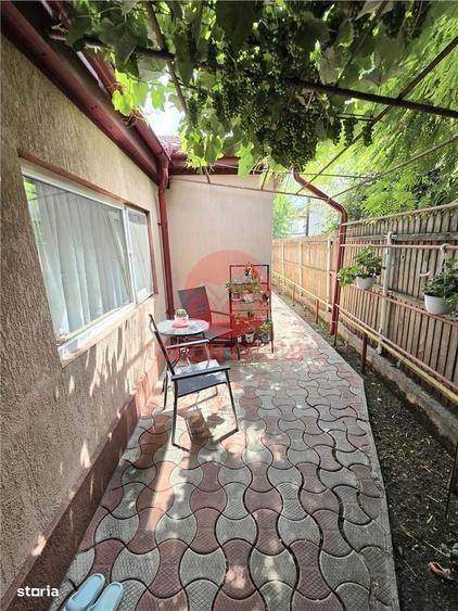 Casă cu 4 camere în Central