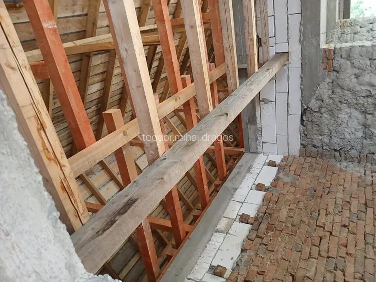 Casa in constructie de vanzare