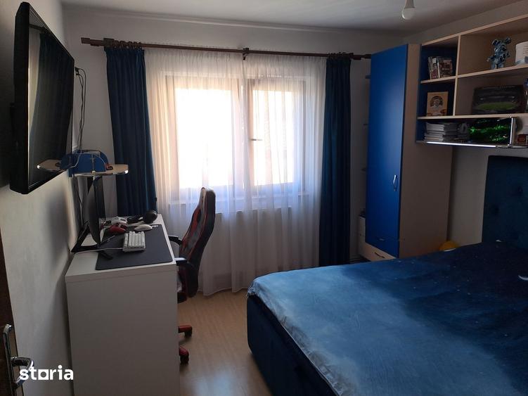 Apartament cu 2 camere decomandat în Cetate