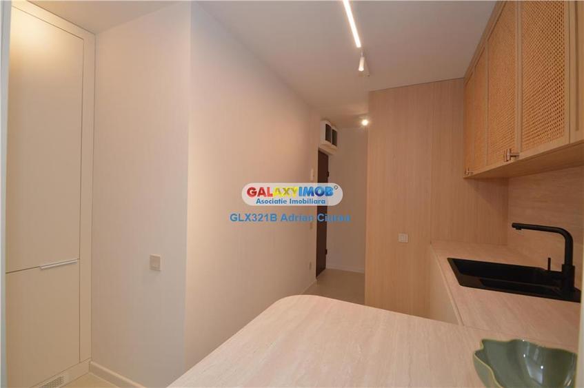 Apartament cu 2 camere semidecomandat, mobilat în Unirii