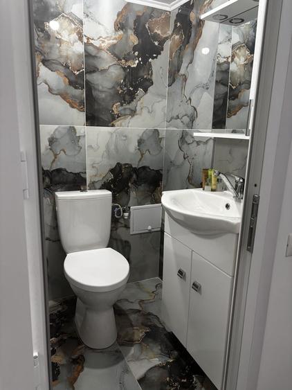 Apartament cu 2 camere decomandat în Vitan