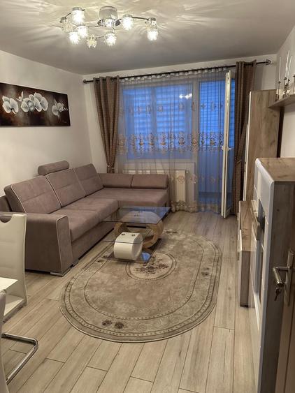 Apartament cu 2 camere decomandat în Decebal