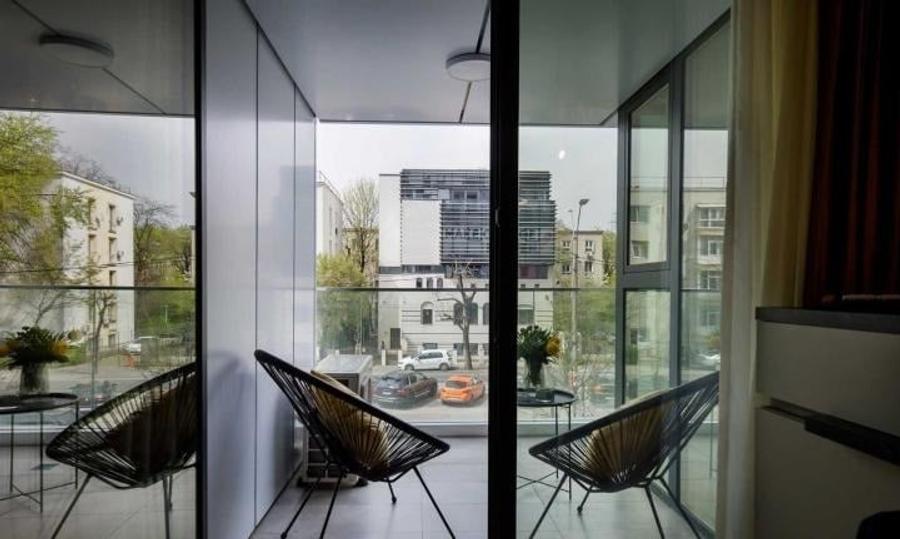 Apartament cu 2 camere semidecomandat, mobilat în Barbu Văcărescu