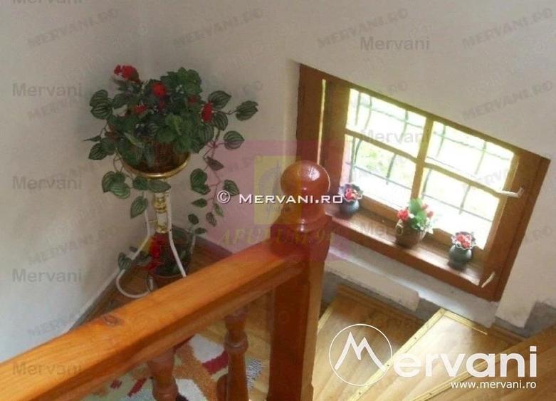 Casă cu 2 camere cu Teren 545 Mp în Central