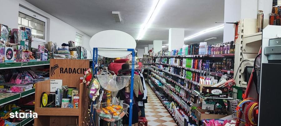 Spațiu comercial, de 330 mp, în Țifești