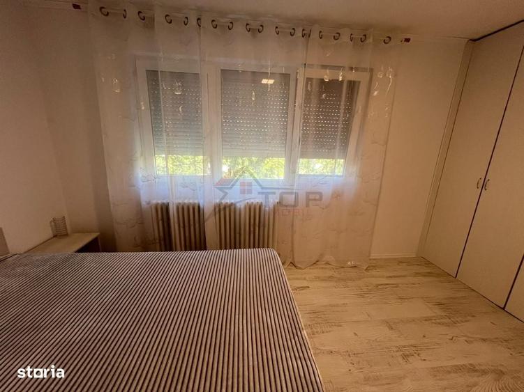 Vanzare apartament 2 camere Podu Ros - renovat complet - 2