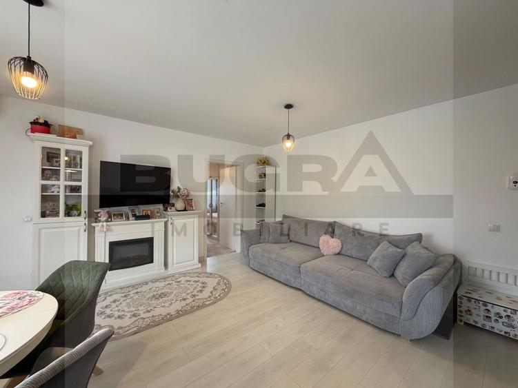Apartament cu 3 camere decomandat în Europa