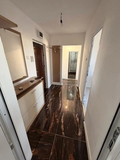 Apartament cu 2 camere decomandat în Craiter