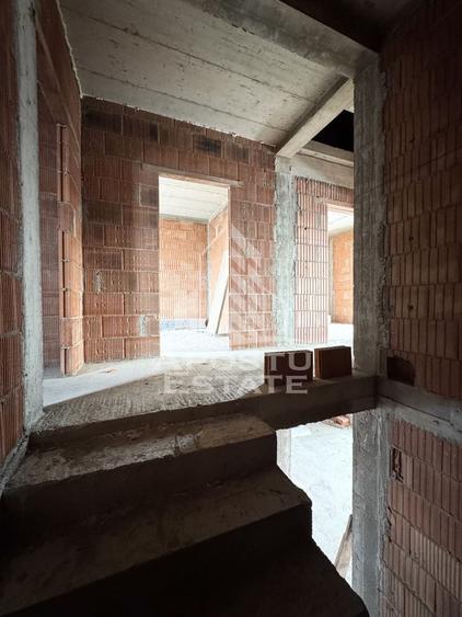Duplex cu 4 camere, bucatarie separata, toate utilitatile, la asfalt. - 7