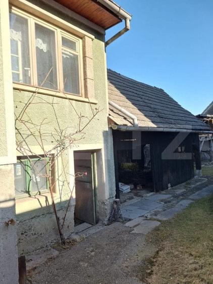 Casă individuală cu 3 camere cu Canalizare în Baciu