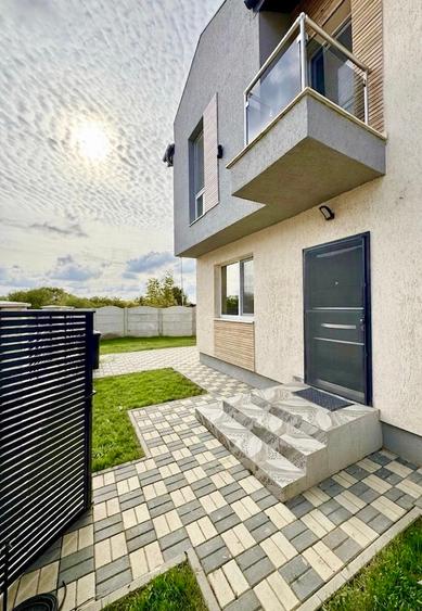 Duplex cu 4 camere cu Teren 276 Mp în Berceni