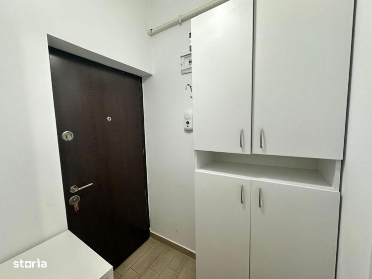 Apartament cu 3 camere, mobilat în Central