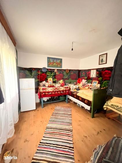 Casă cu 3 camere cu Teren 7400 Mp în Brusturi