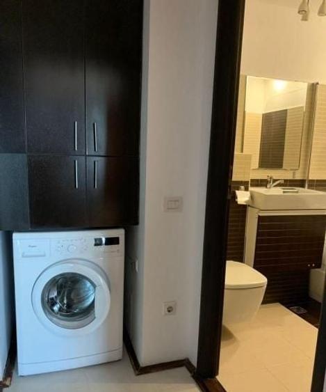 Apartament cu 3 camere semidecomandat, mobilat în Sebastian