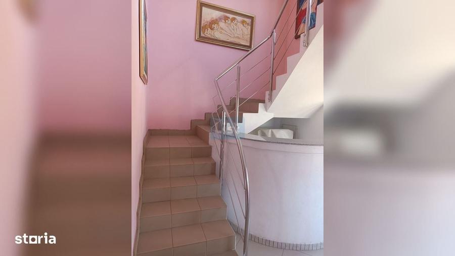 Casă cu 4 camere în Bâlta