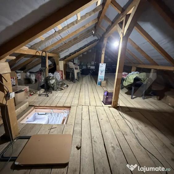 Casă cu 2 camere cu Teren 400 Mp în Central