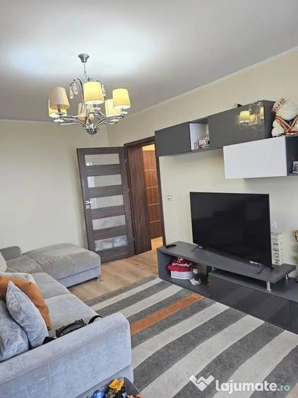 Apartament cu 2 camere decomandat în Sud