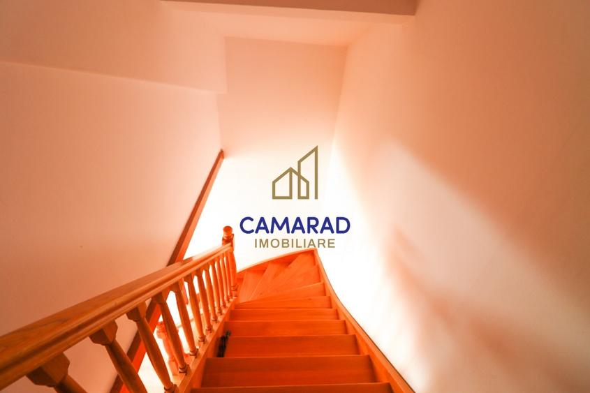 Casă individuală cu 10 camere cu Canalizare în Iancului